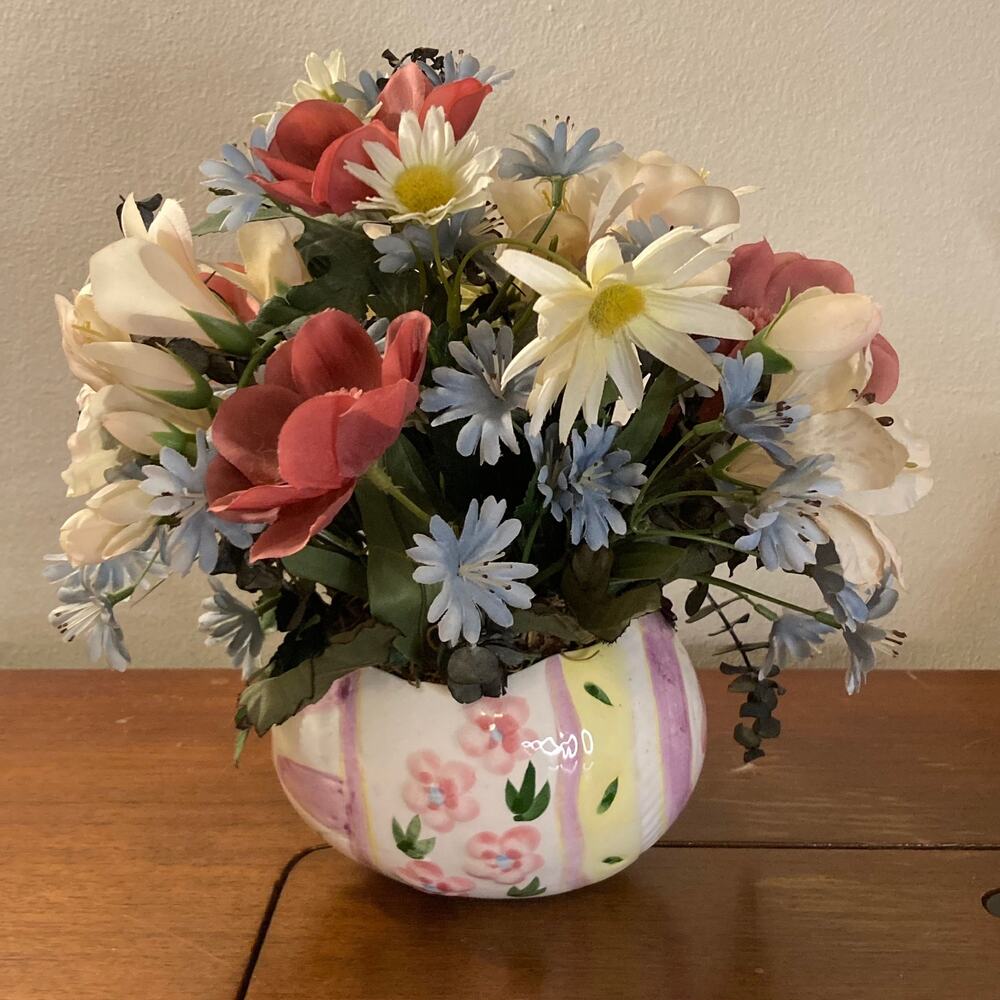 Vintage 90s Shabby Chic Silk Wildflowers in Ceramic Easter Egg-Shaped Vase EUC